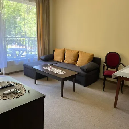 Park - Pool & Free Parking In Golden Sands Варна